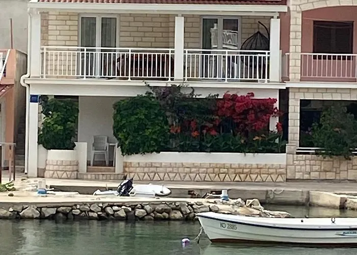 Grscica 1 * Blato (Korcula)
